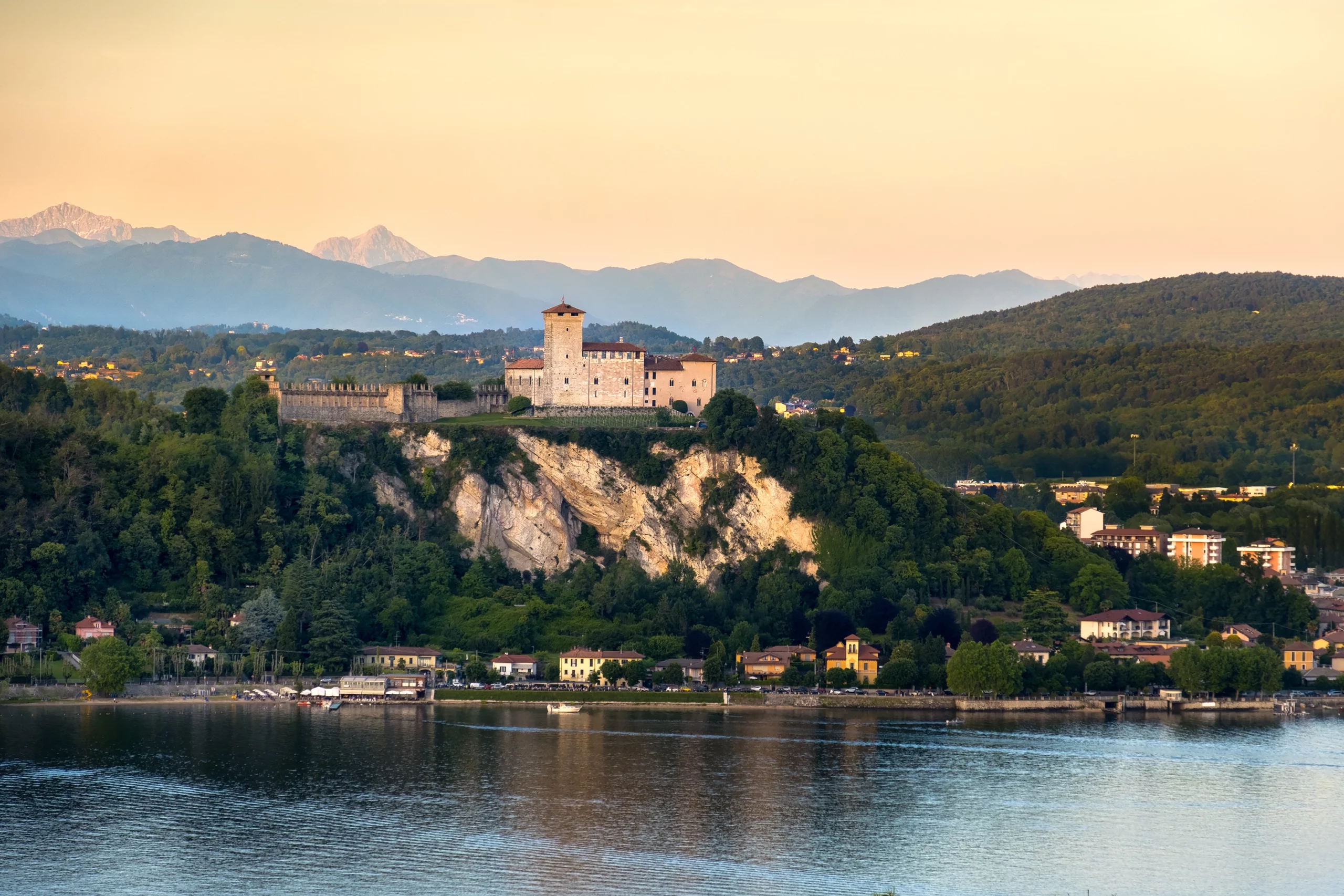 LA ROCCA DI ANGERA